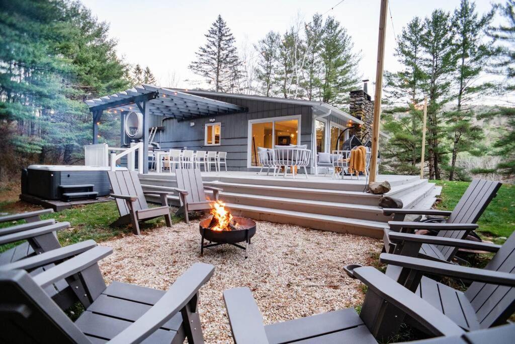Prattvilla -Catskill -Mountain Escape 5 Bedroom ,3 Bath With Hot Tub Prattsville Dış mekan fotoğraf